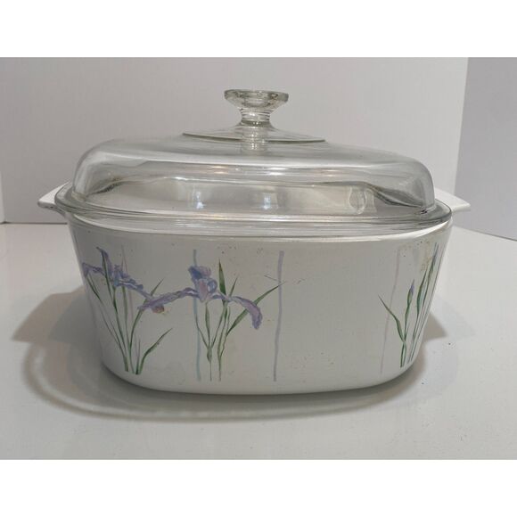 CorningWare 5 Qt Cassarole Dish w/lid A-5-B Iris Blue Purple Flowers USA Made - Picture 1 of 6